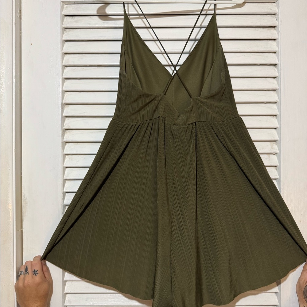 Zara Olive Green V-Neck Romper - Picture 4 of 7